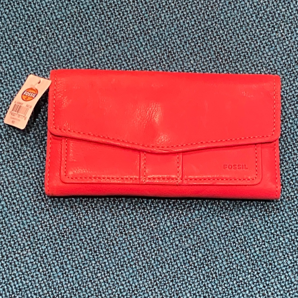Fossil Coral-Red Leather Envelope Wallet - Picture 2 of 7